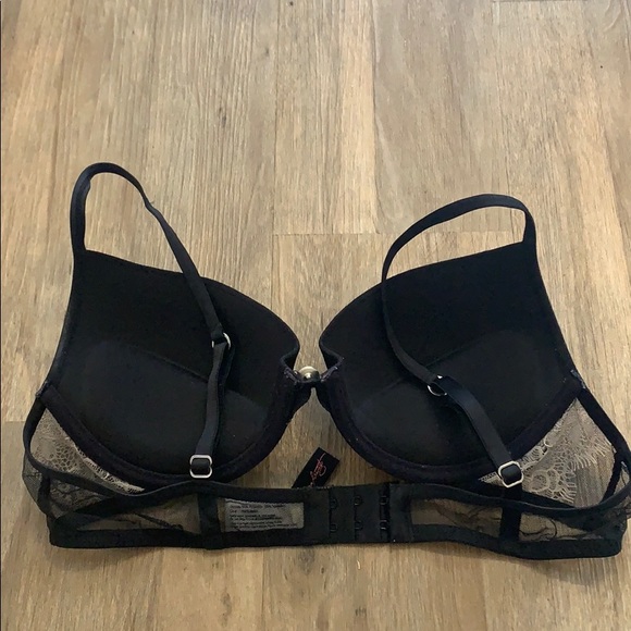 Black Bra 36B - Picture 3 of 5